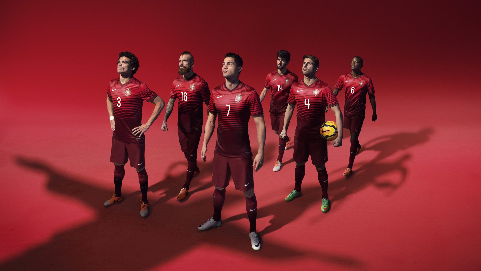 日本男足拼搏精神感染全场！，日本男子足球队